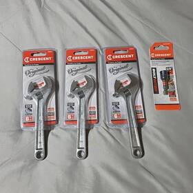 Cavbxm1024 Crescent Set 4-piece 3 Adjustable Wrenches 6 Inch And 1 Bolt Bitter 3/8