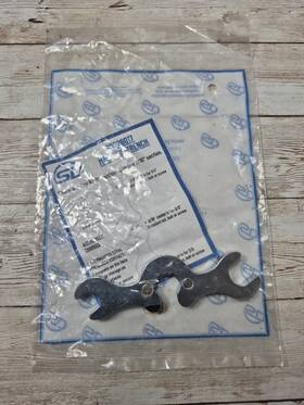 Sd826017 Sd Mag Hex Wrench There Are Two 9/16 Inch Sections And One 7/16