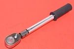 Snap-on 3/8 Drive Sae Interchangeable Head 100 Lb Preset Torque Wrench. Fixed Price $82.46.
