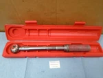 Mac TW6250 Torque Wrench Snap-on Case 30 Inch Lbs. 3/8" Dr Nm J718. Fixed Price $99.99.
