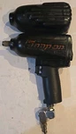 Snap-on MG725 1/2" Drive Heavy Duty Air Impact Wrench Gray Tested Good W/cover. Fixed Price $159.00.