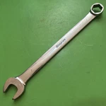 Snap-on Professional Tools Usa 6 Point Sae Size 1" Combination Wrench Mpn OSH32B. Fixed Price $46.96.