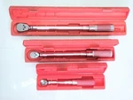 Snap On Set Of Torque Wrenches: QC1RM200, QC2RM1000, QC3RM30. Fixed Price $915.66.
