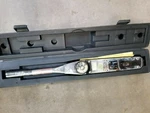 Snap-on Cdi 1753 Dfn 1/2" Drive Torque Wrench 0-175 Ft-lbs 0-240 Nm A2S5 Case. Fixed Price $125.00.